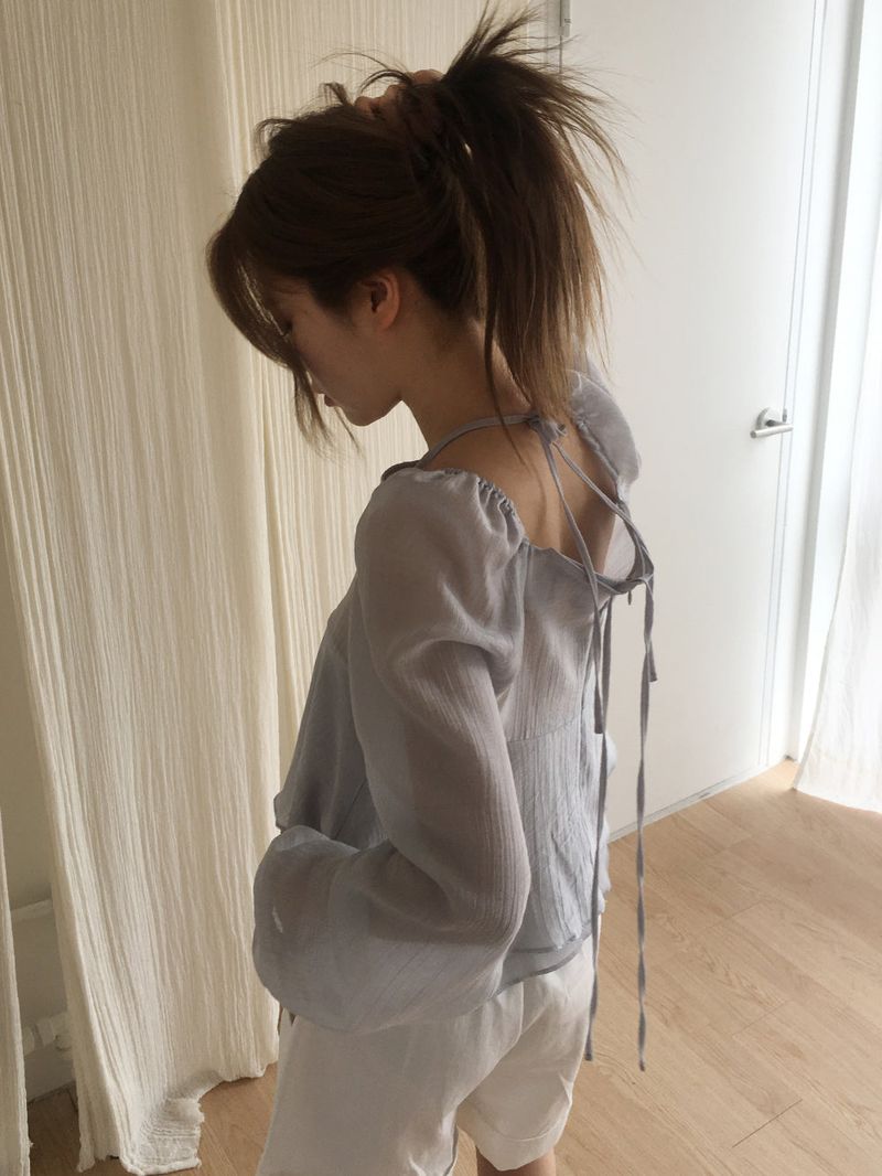 Chowon blouse