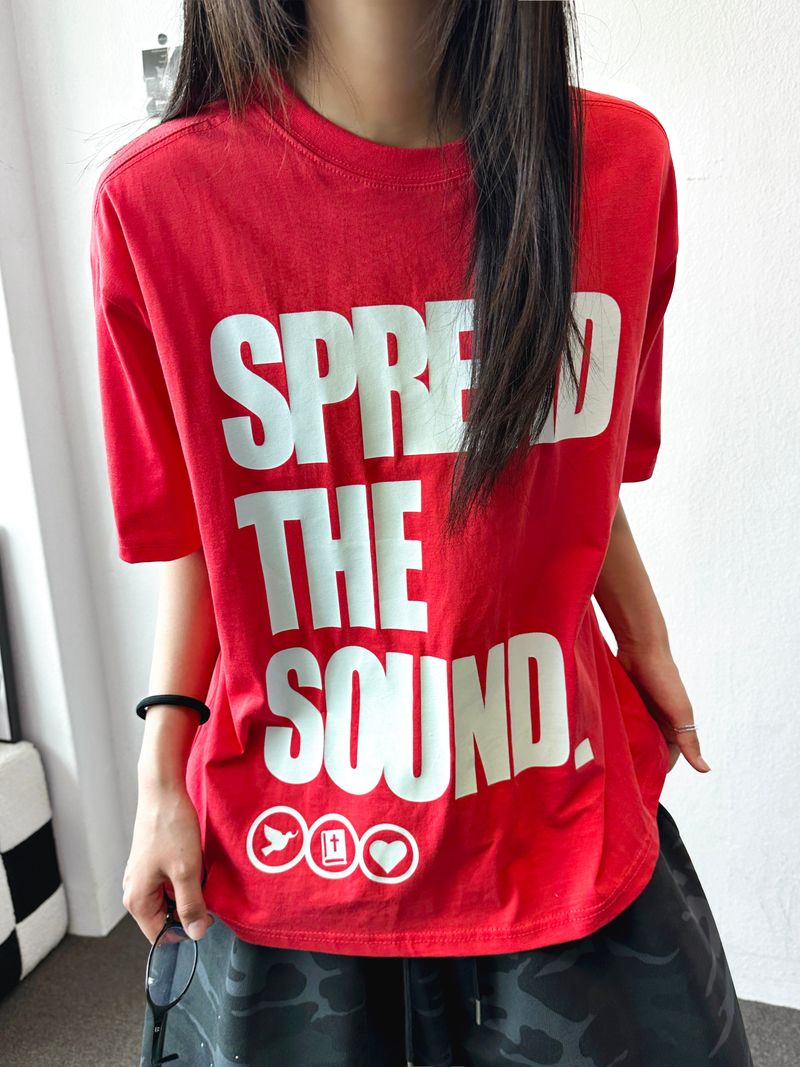 CCORTTI（コルッティ）の「オーバーワールド ビッグレター グラフィック セミクロップ Tシャツ 4カラー（トップス）」
