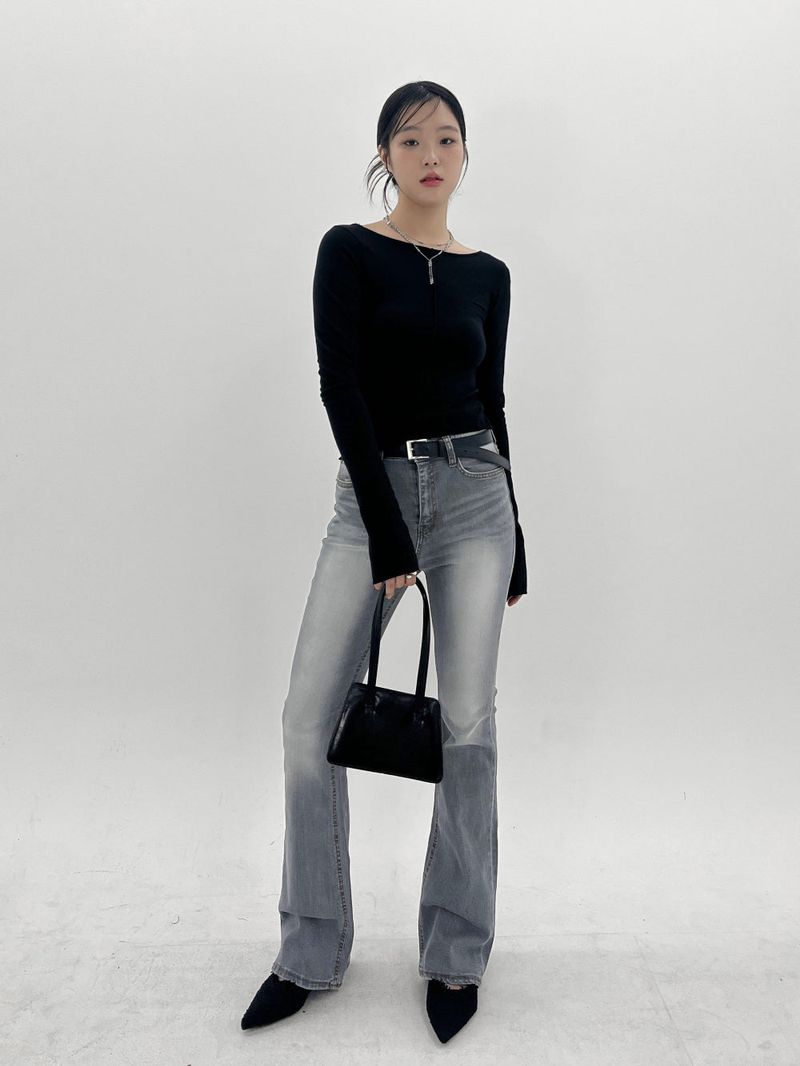 GUSTA（グスタ）の「White washing boots-cut denim pants (Light gray)（Pants）」