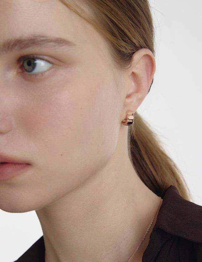 26SS★ Ice Block Silver One-Touch Earrings M