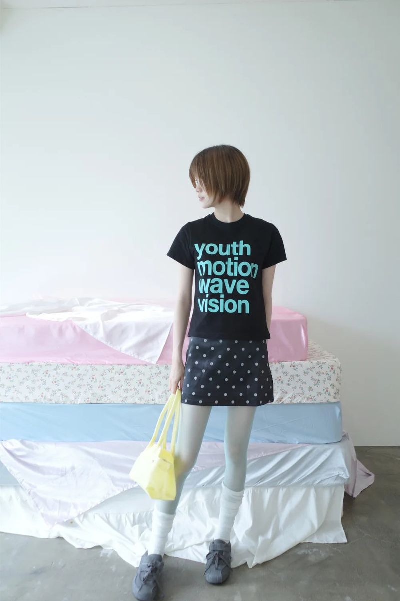 モーションレタリングクロップTシャツ（5color）