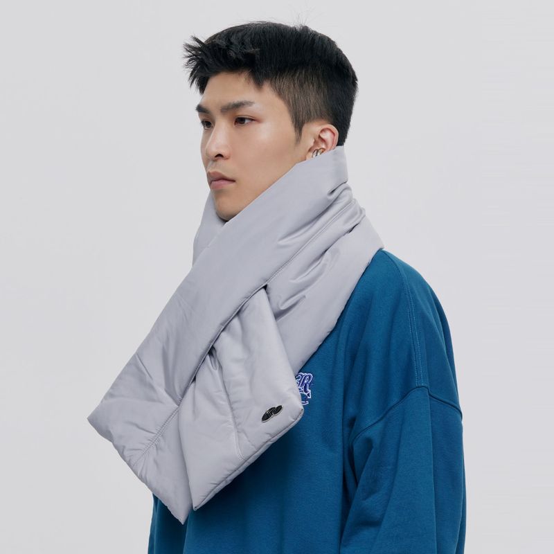 ROMANTIC CROWN（ロマンティッククラウン）の「WIDE PADDED MUFFLER（Fashion Accessories）」