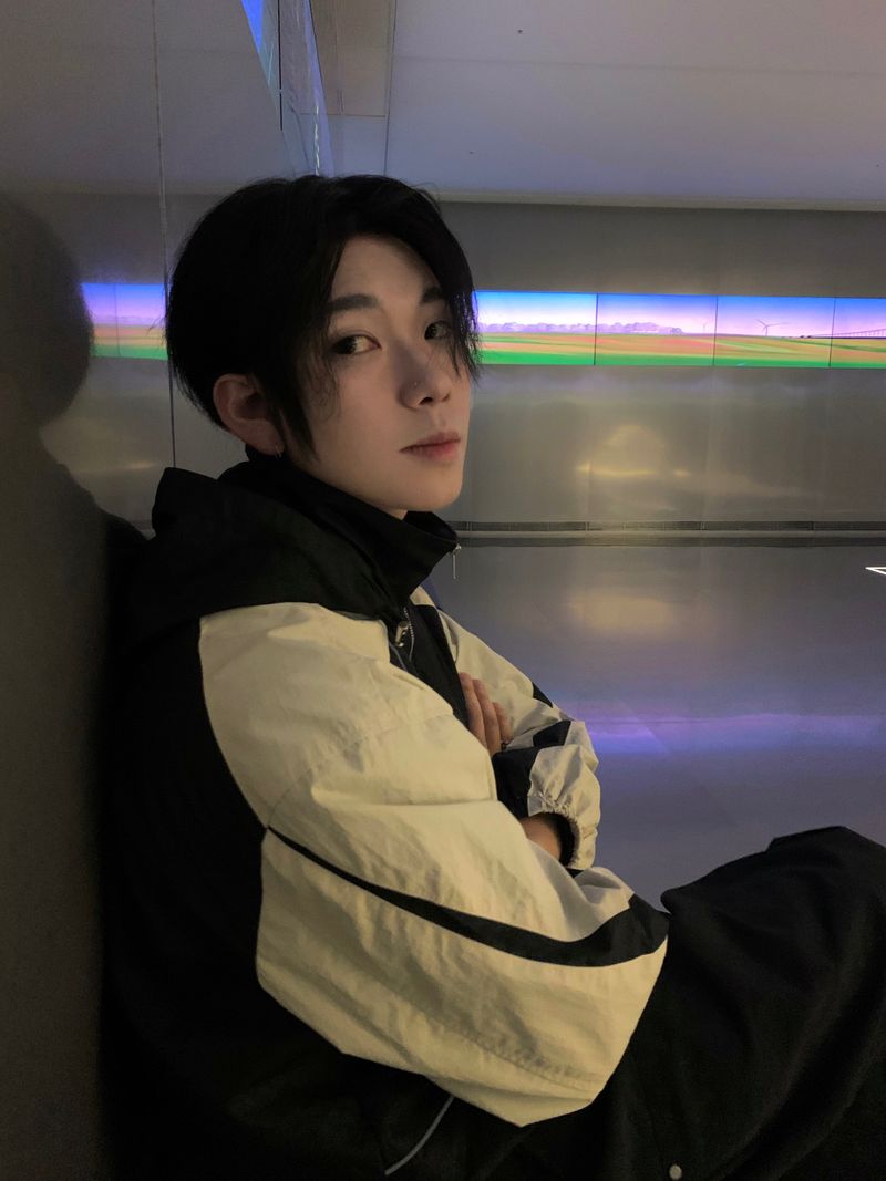 Cynical Curve Nylon Windbreaker 2C