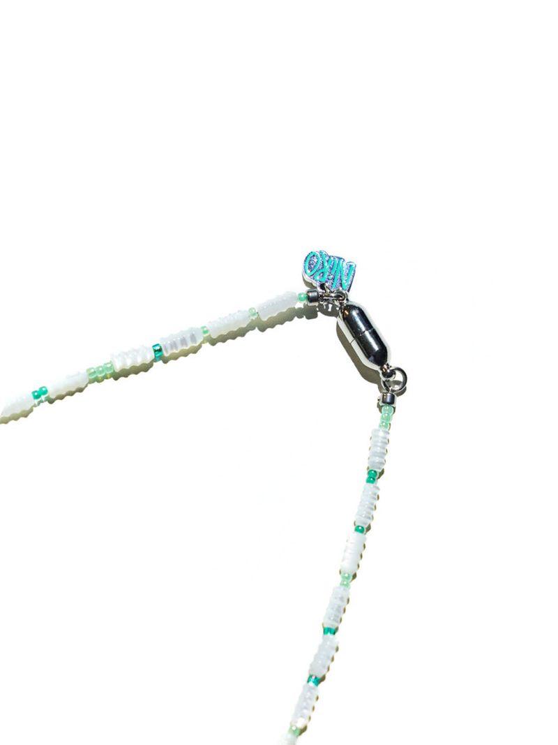 WHiTE & MiNT DRiZZLE NECKLACE #125