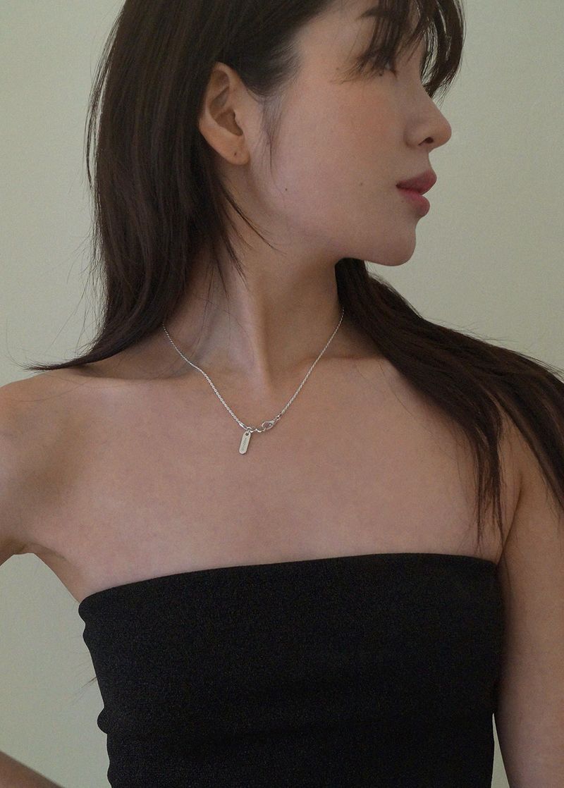 ABRAZO NECKLACE