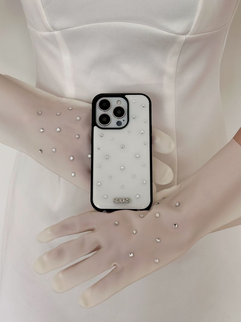 cubic stud case (white)