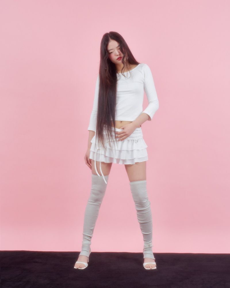 BACK RIBBON STUD T SHIRTS [3colors]