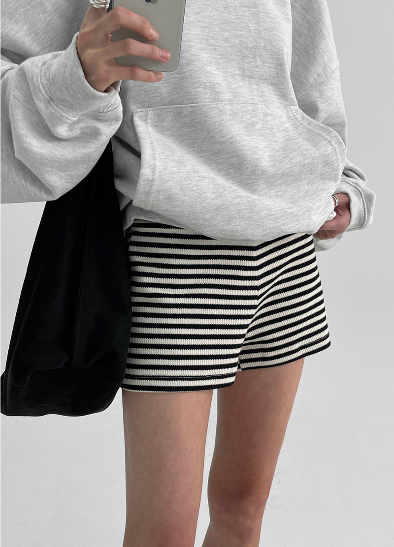 [MADE] KIPEN SET - Stripe Banding Short Pants