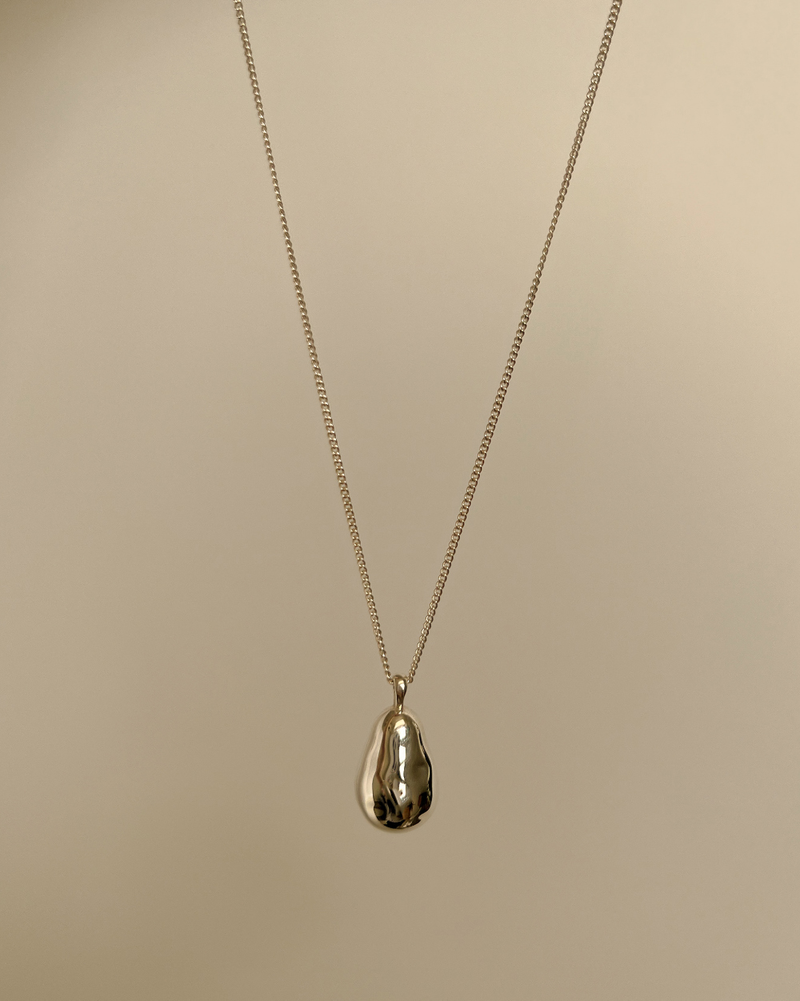 Sweet pear necklace (silver)