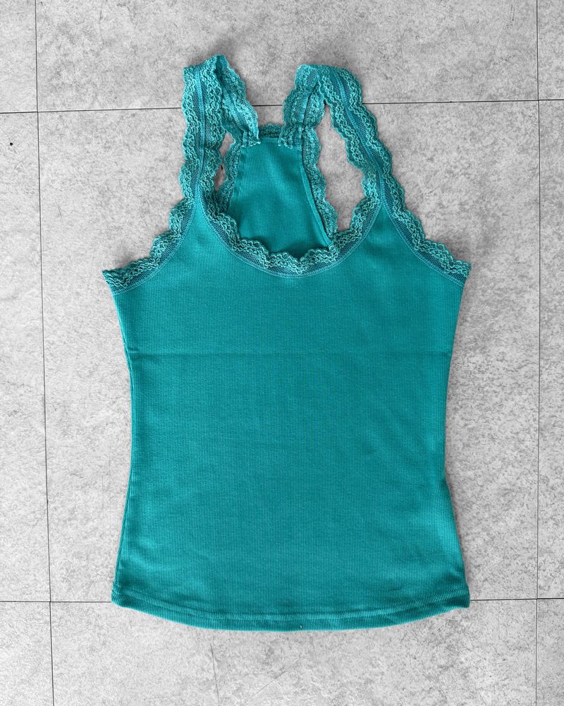 REVERSE LACE CAMI