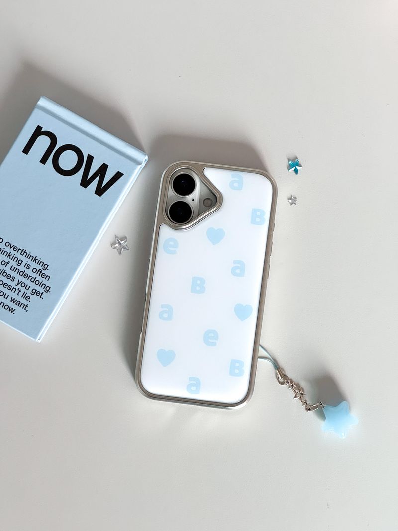 ABOE（アビオエ）の「NEW LOGO White Blue Silver Epoxy Case（Smartphone Accessories）」