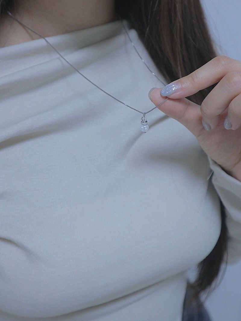 crack crystal drop necklace