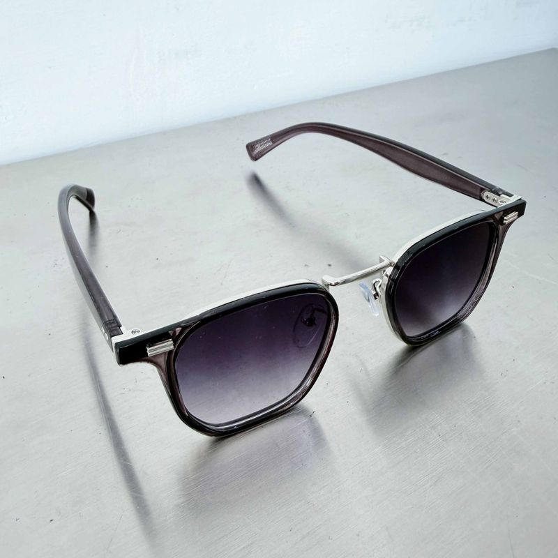 Violet Grey Gradient Square Sunglasses