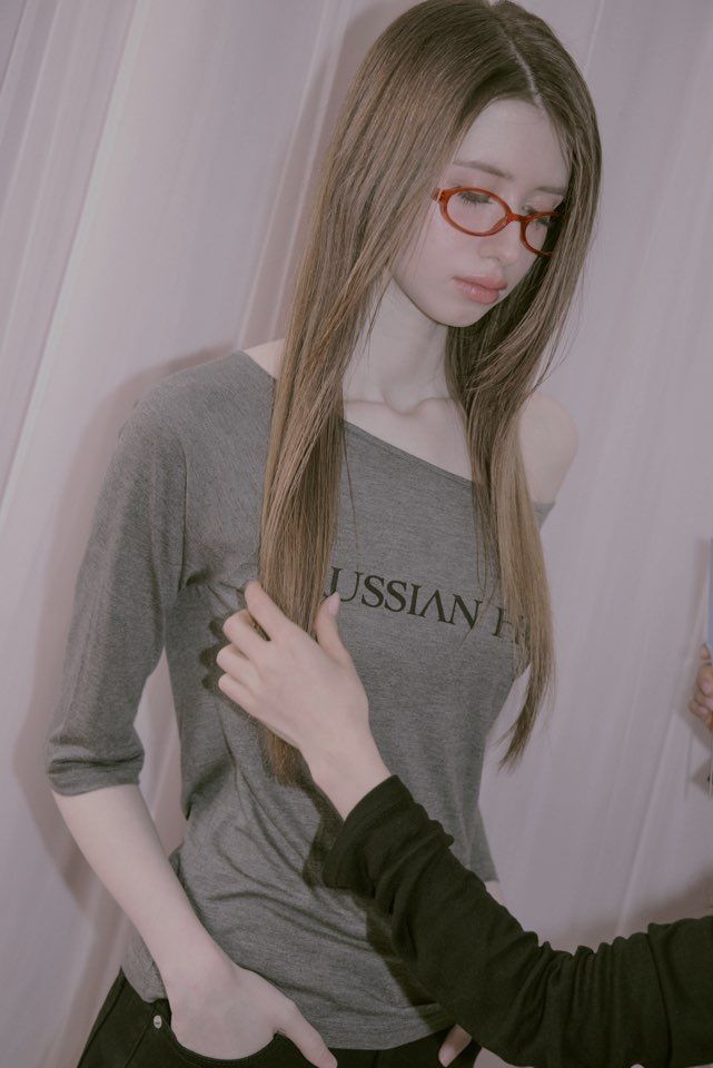 Gaussian Slim T Charcoal