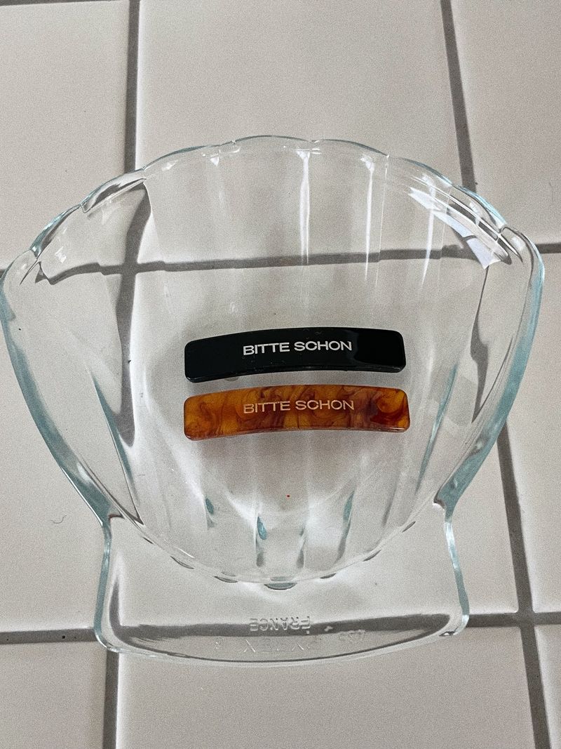 Bitteschon（ビッテシェーン）の「LOGO hair clip- 2 colors set（Hair Accessories）」