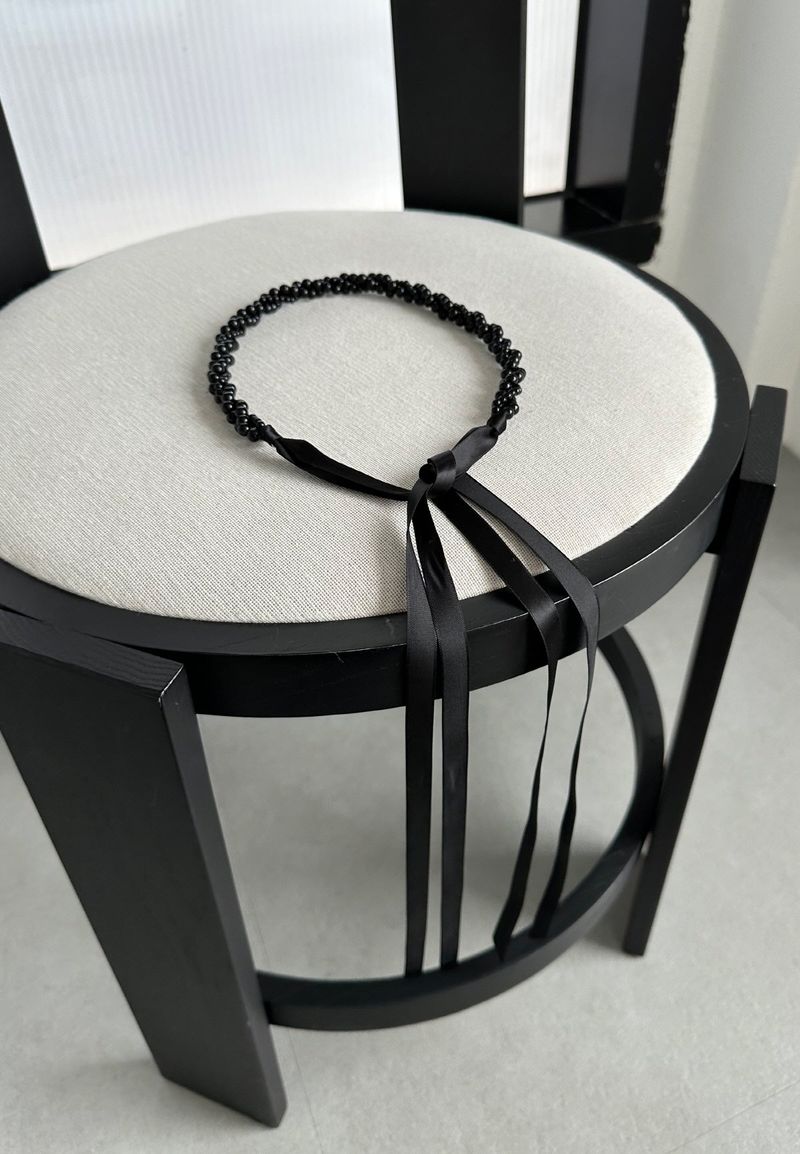 black berry ribbon necklace
