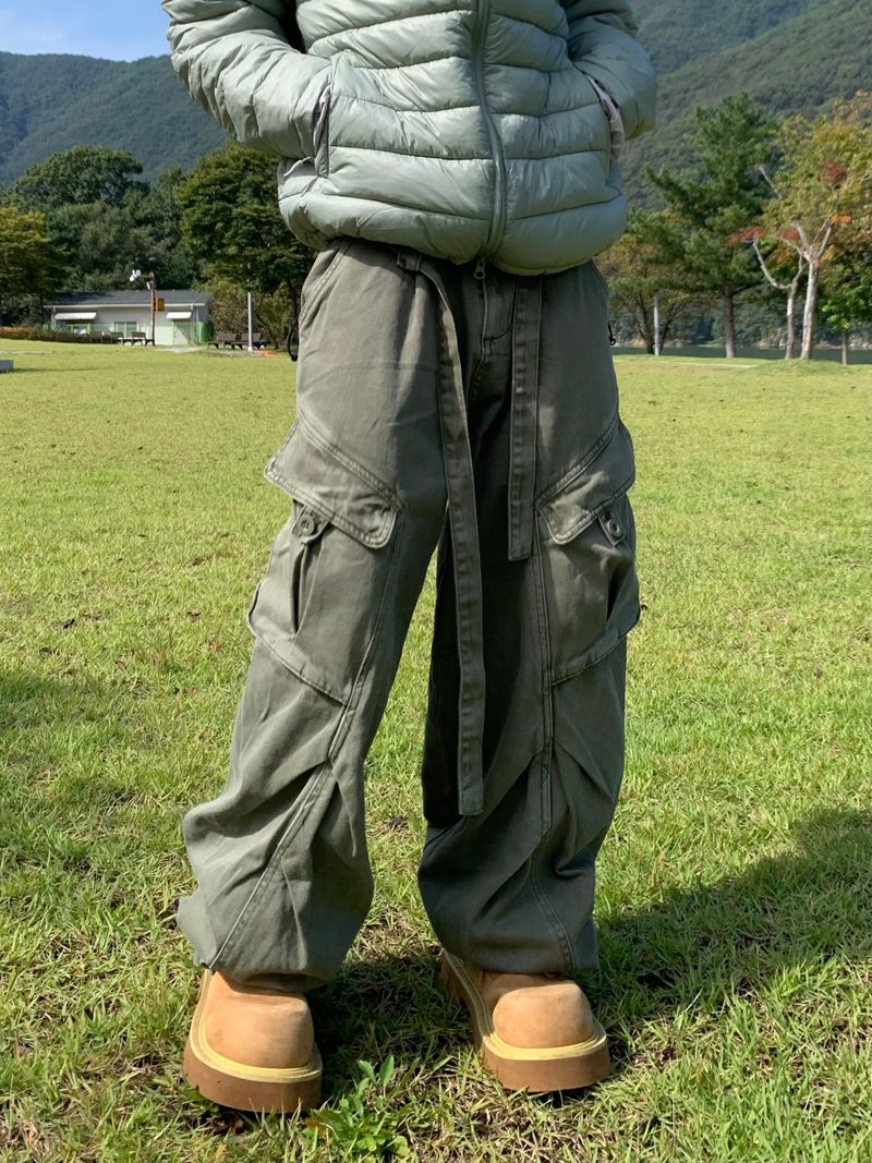 Layer Strap Cargo Pants