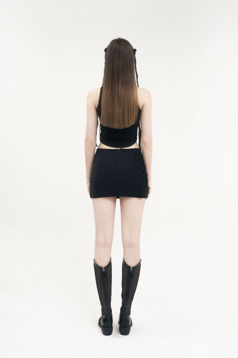  [Seow] Linked eyelet sleeveless, black