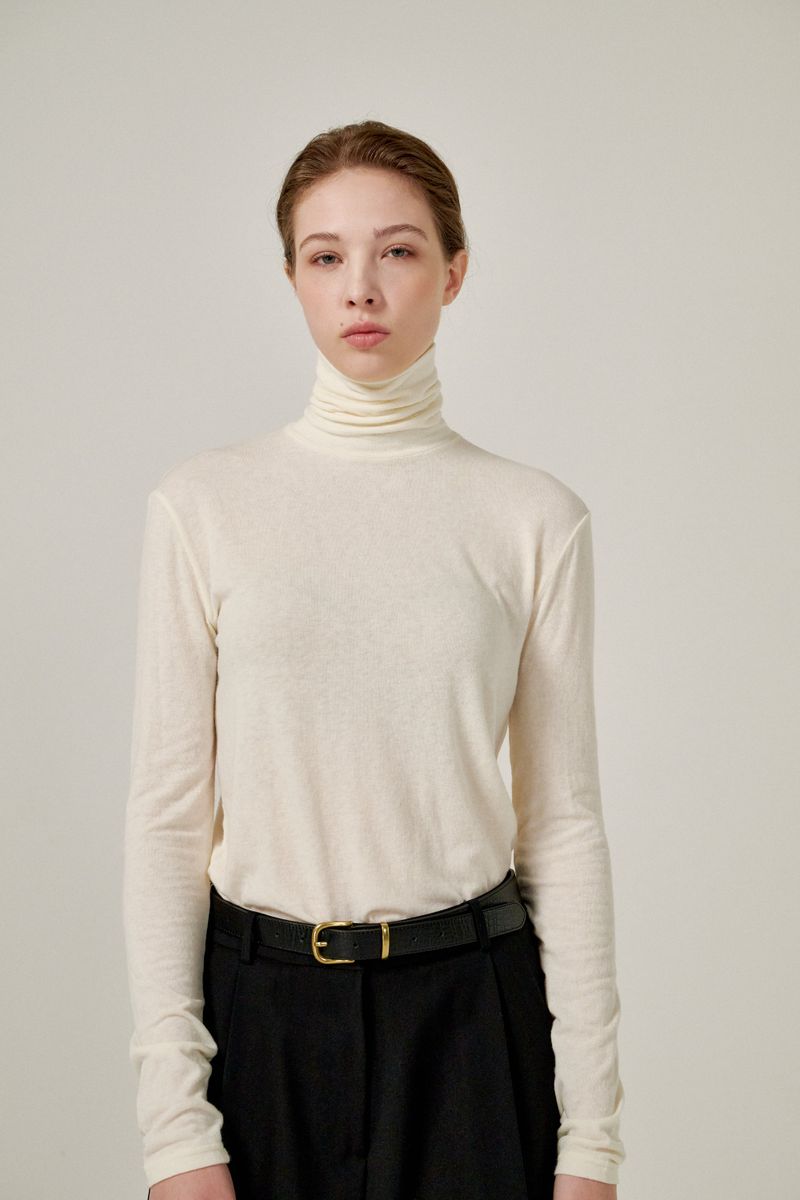 Soft turtle neck T-shirts (Black)