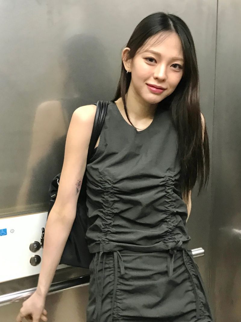 Lovech set up sleeveless