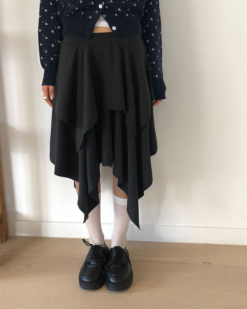 Vui Suede Double Layered Flare Midi Skirt