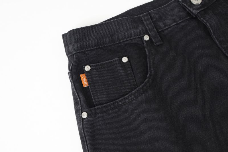 BLACK LOOSE FIT JEANS