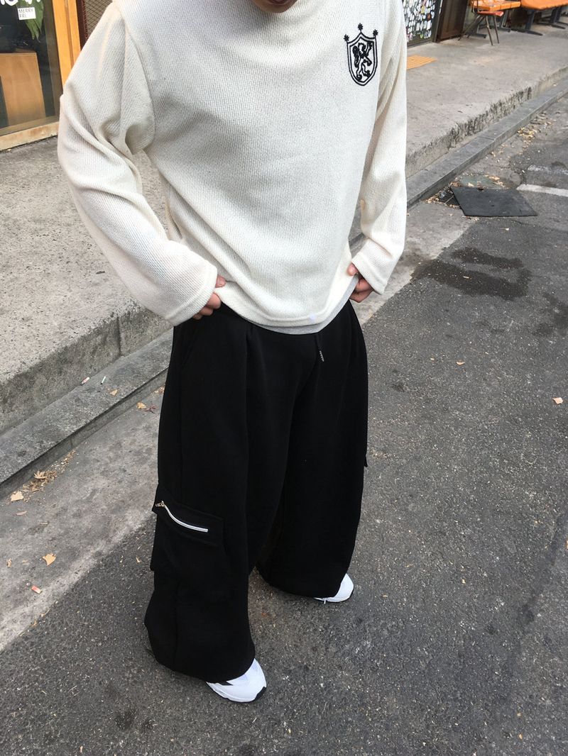 No.1686 twin emblem KNIT T