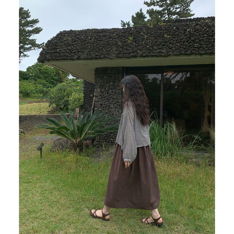fair sleeveless dress