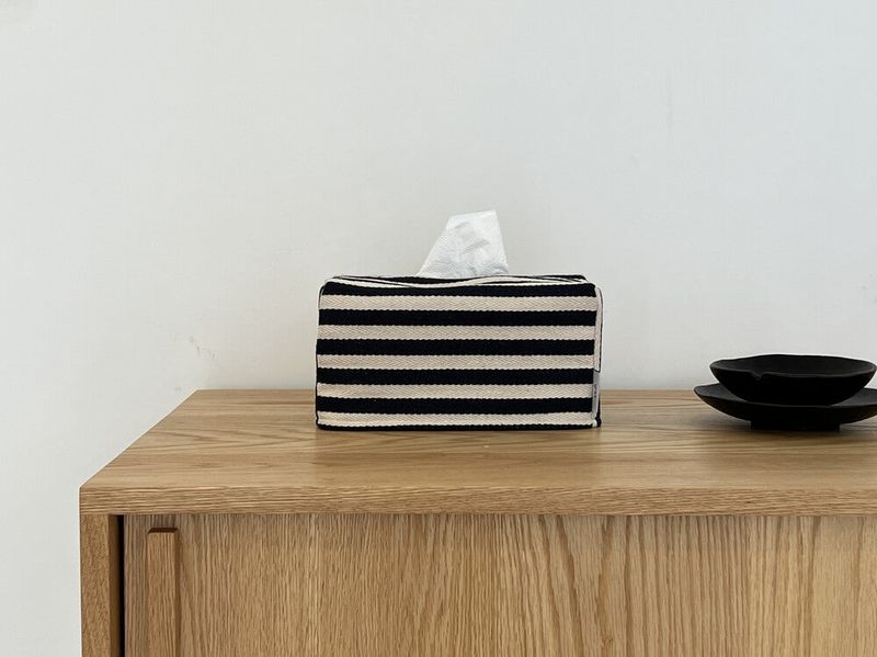 SLOW TISSUE CASE
