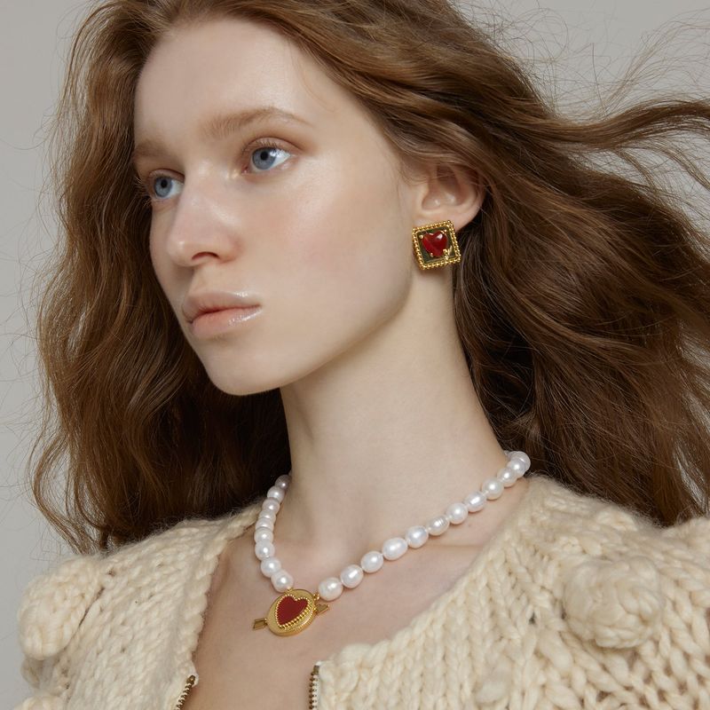 Square Heart Earrings_Gold