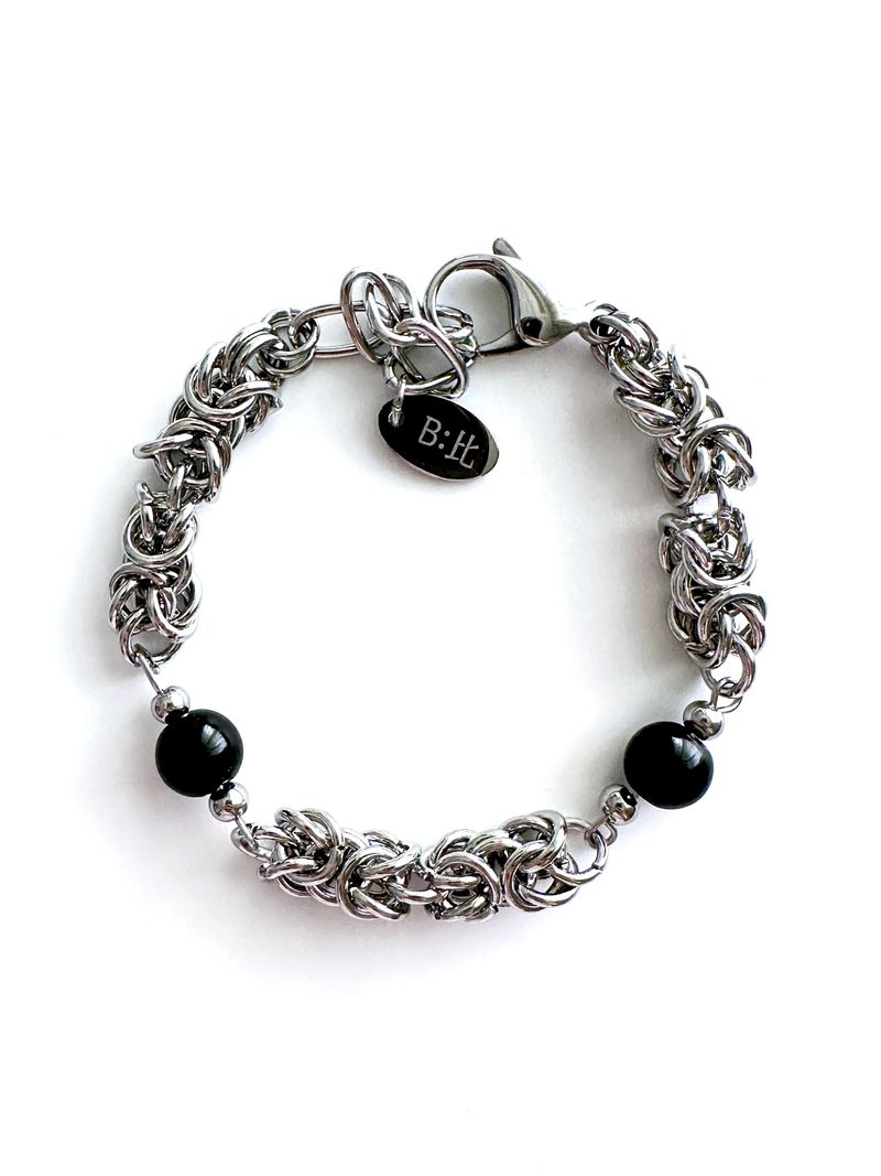 Black Onyx O-ring Connection Bracelet