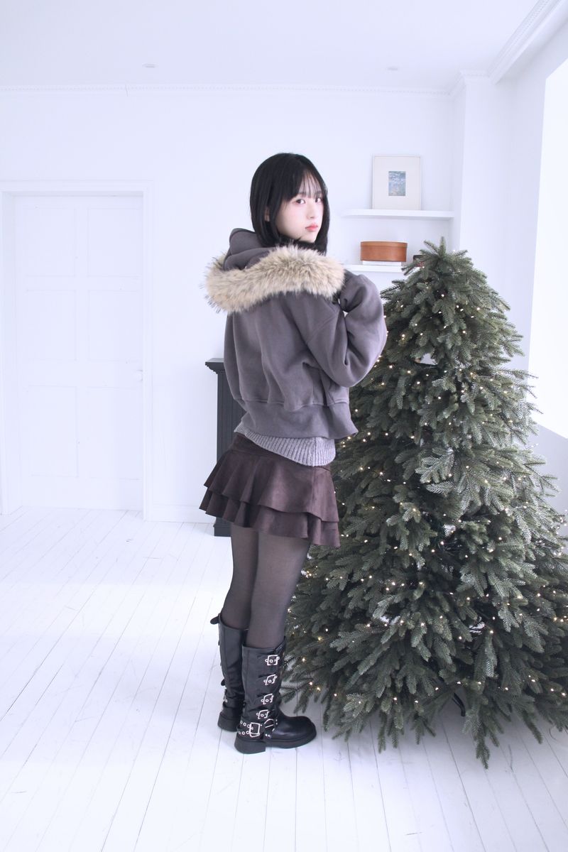Cropped Fur Hooded Zip-Up (2color)
