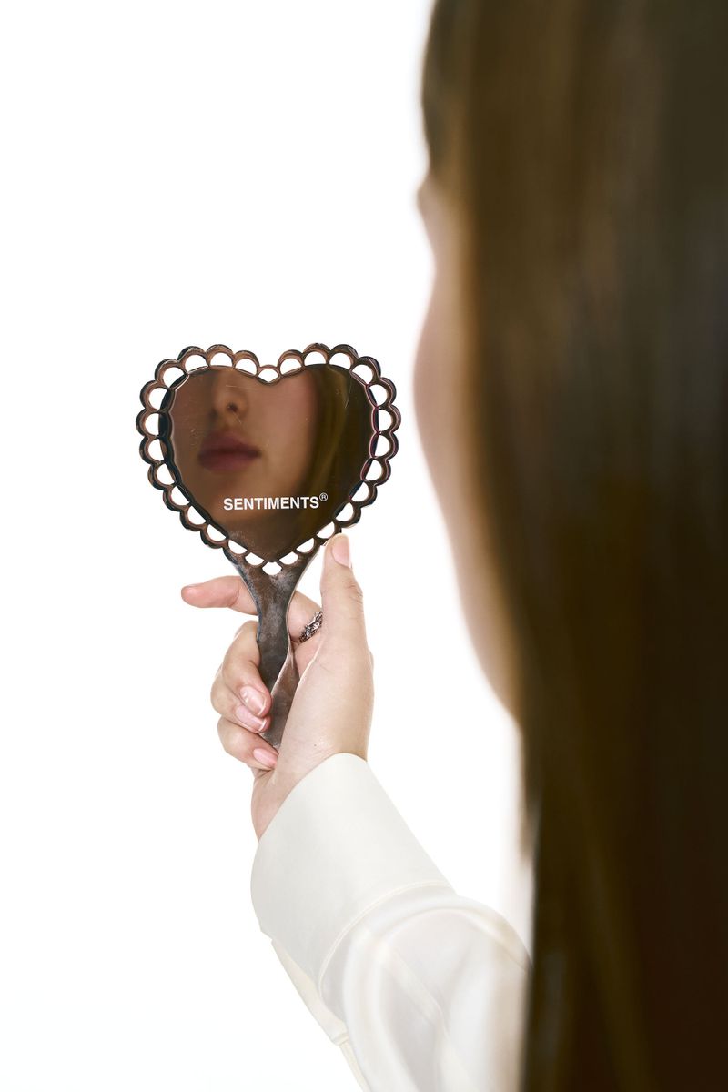 NO.605 [SILVER] HEART HAND MIRROR