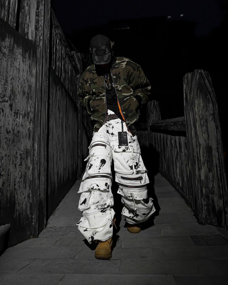 WASH-DENIM CARGO PANTS MULTI POCKET (White)