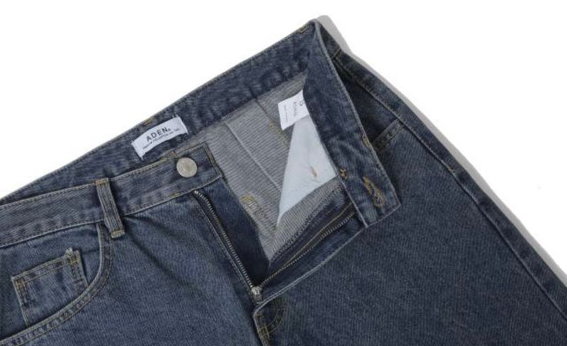 テイルバックピンタックデニムパンツ
