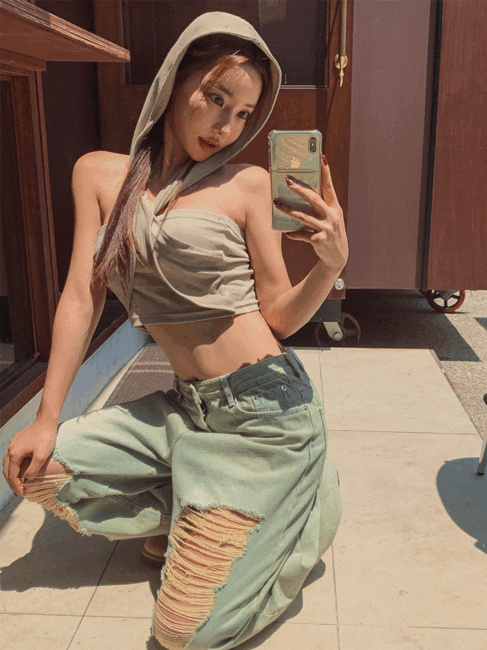 ULAN（ユレン）の「Low Cross Top Hooded Sleeveless（Tops）」