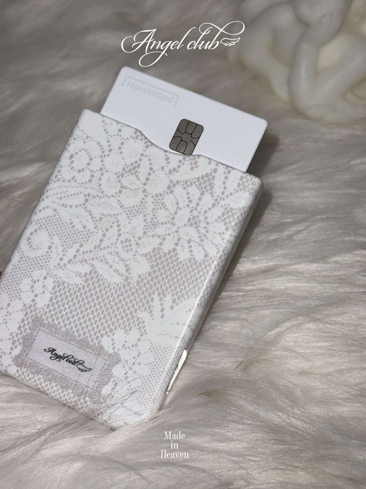 Angel Veil Lace MagSafe card Pocket