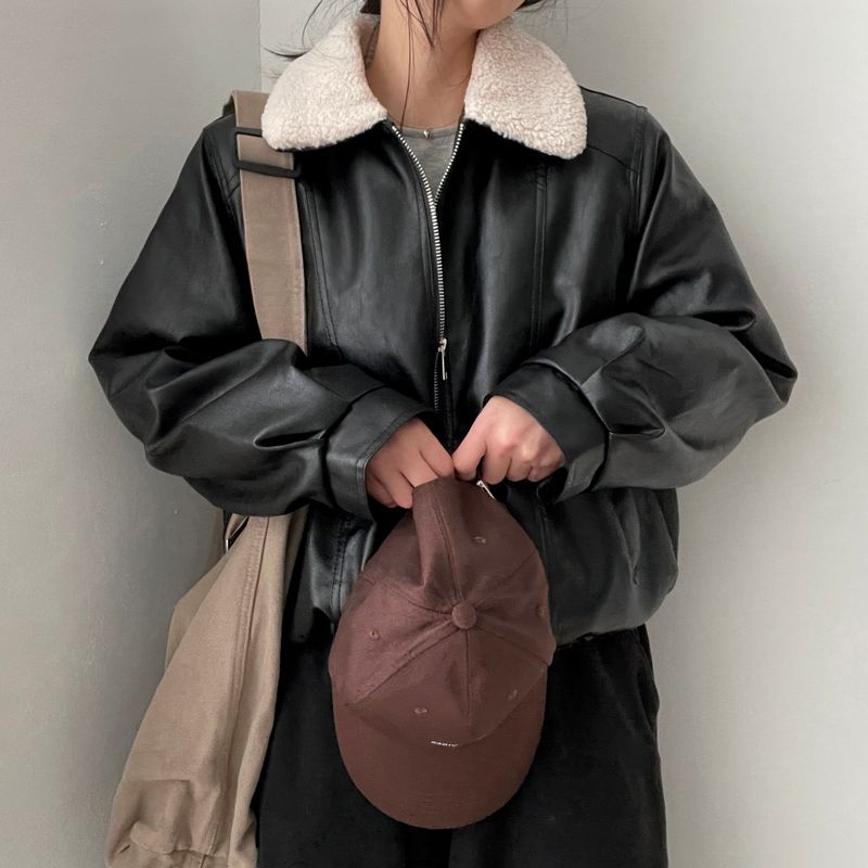 The hit incision collar wool leather jumper