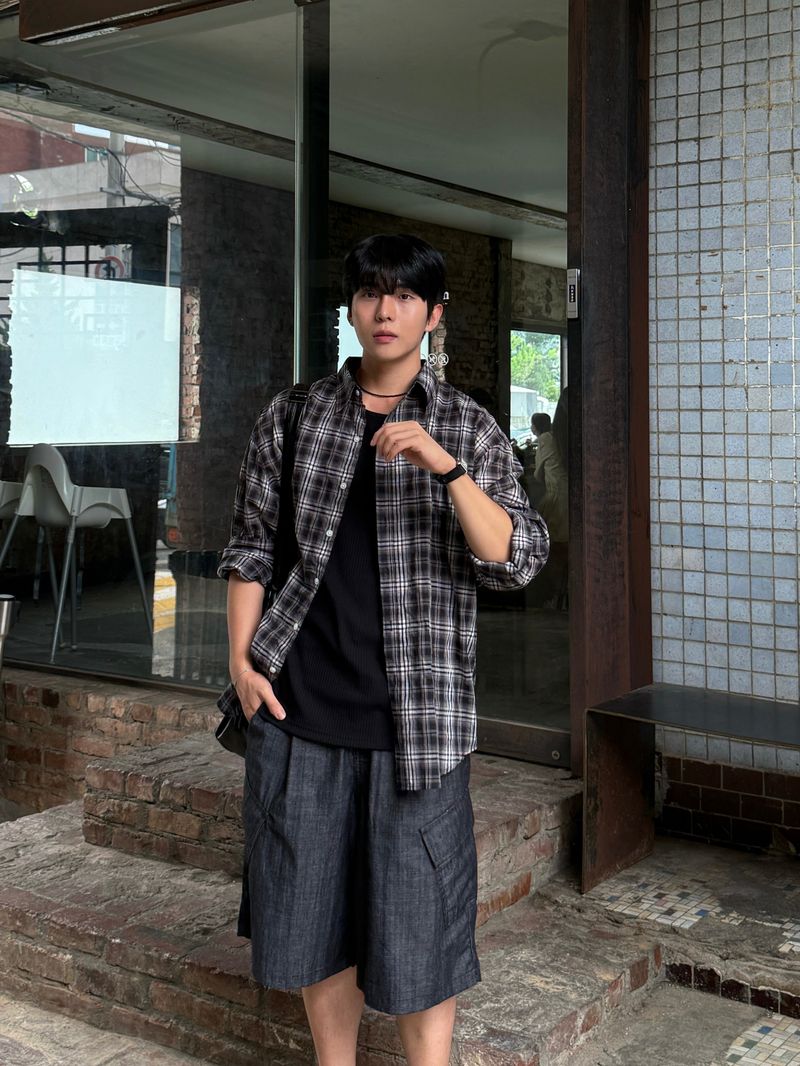 Non-fade diagonal cargo bermuda pants 