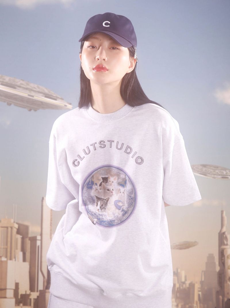 CLUT STUDIO（クラットスタジオ）の「0 4 cat planet half sweat shirt（Tops）」