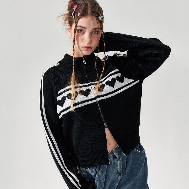 wonder visitor（ワンダービジター）の「Heart track Knit Zip-up [3 Color]（Tops）」