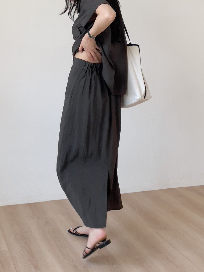 Even Nylon High-Waisted Long Skirt