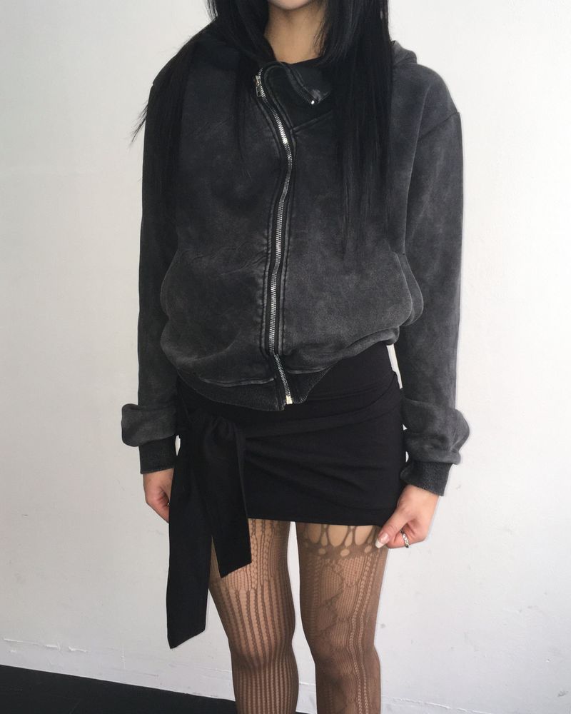 Pigment unbalanced hood jumper