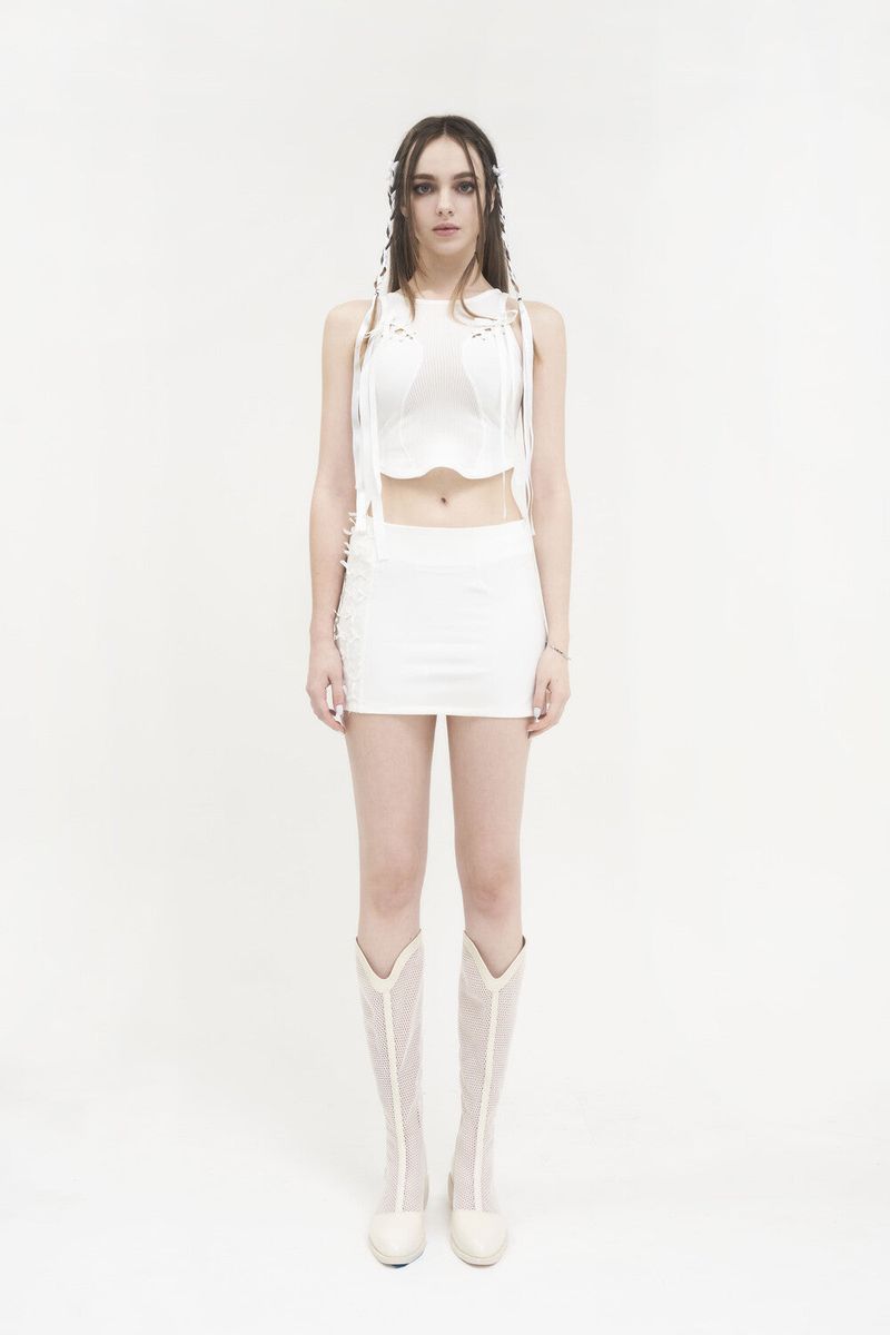  [Seow] Linked eyelet sleeveless, white