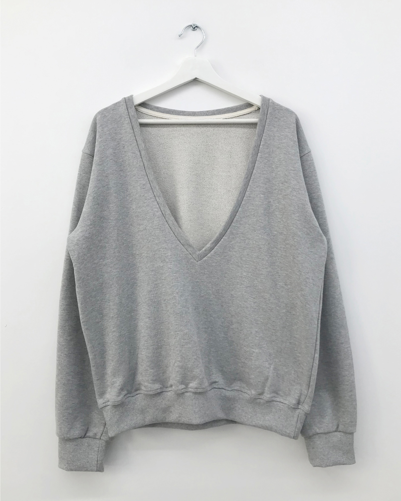 Lancol Deep V-Neck Sweatshirt (3color)