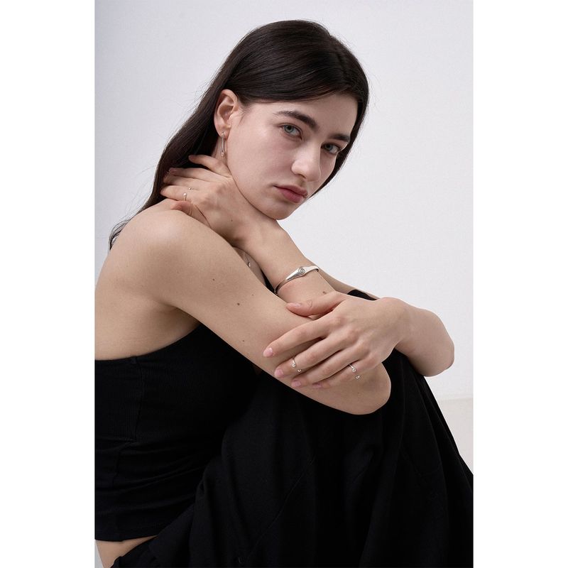 B.006/SHELL BANGLE BRACELET