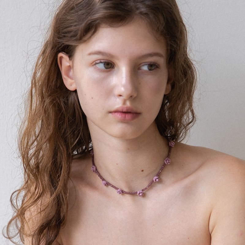 MerryMotive(メリーモチーブ)の「Mute purple rose and crystal necklace(Accessories)」