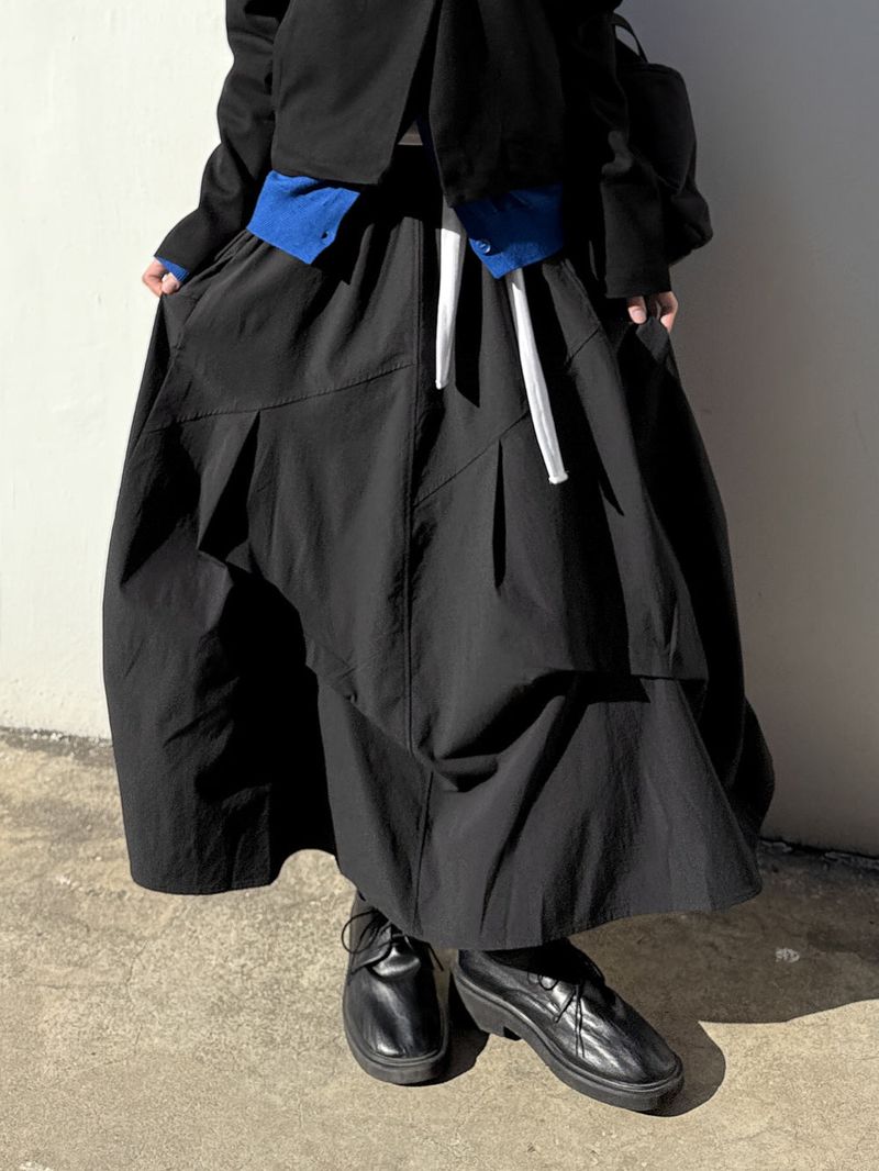  MAXI FLARE TUCK SKIRT