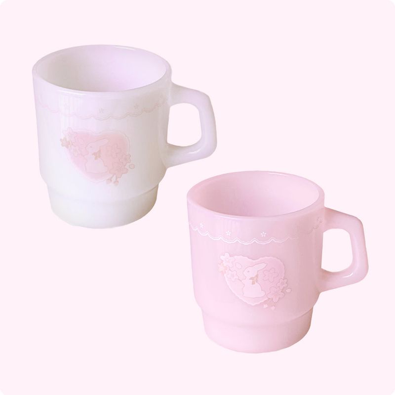 Dreamy-Lights（ドリーミーライツ）の「チェリーブロッサムラビット ♡ ミルクグラスマグ（スマホグッズ/小物）」