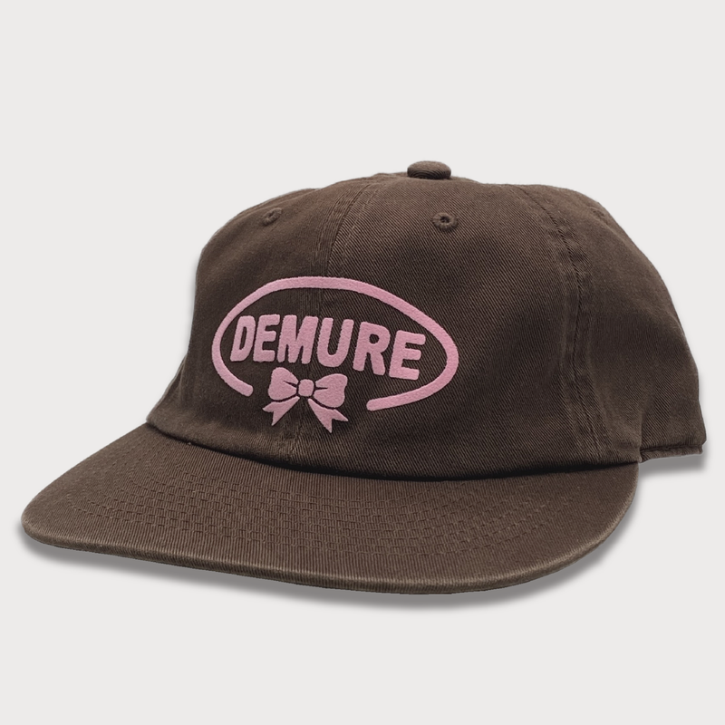 DEMURE RIBBON CAP